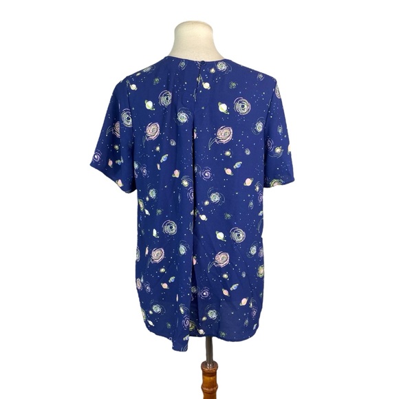 Woman’s Modcloth “lost in space” hi low blouse size M - Picture 4 of 5